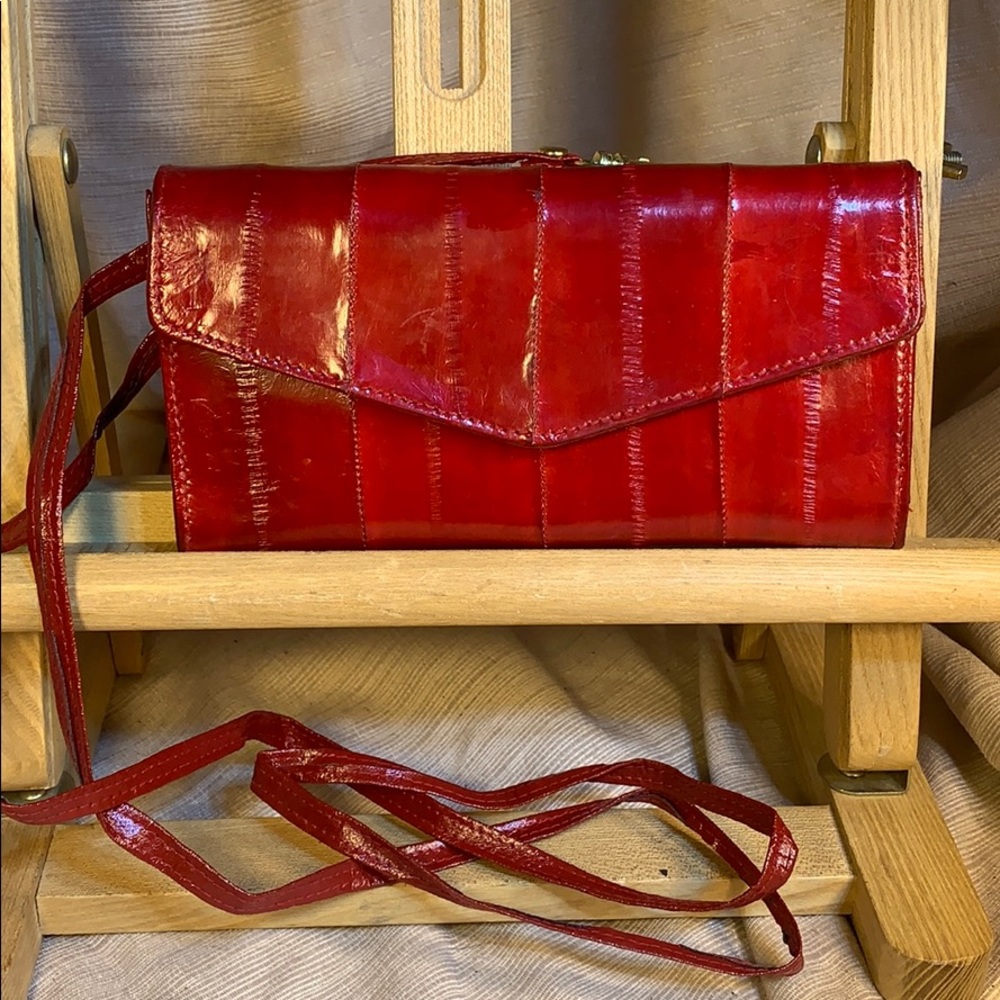 Lee Sands NWOT real eel skin w/removable handle